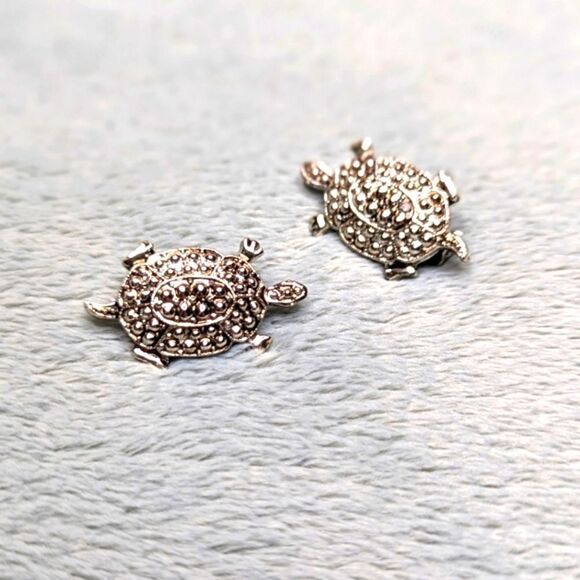 Vintage 80's Gerry's Silvertone Turtle Scatter Pins/Brooches - Picture 7 of 8